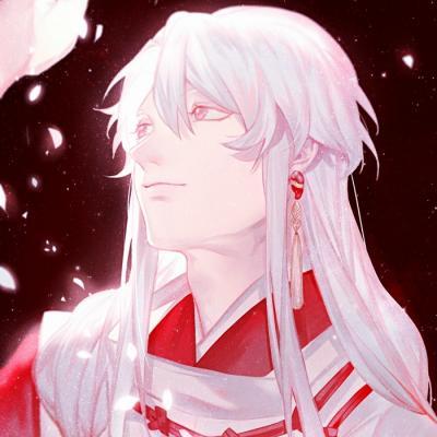 67岁男子闯红灯被三车连撞